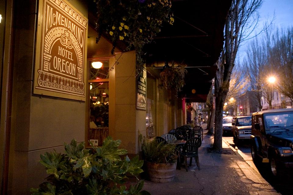 Mcmenamins Hotel Oregon McMinnville Exterior foto