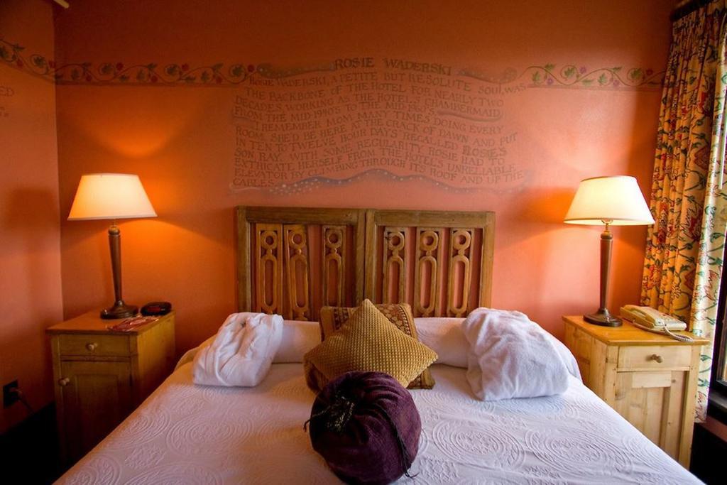 Mcmenamins Hotel Oregon McMinnville Quarto foto